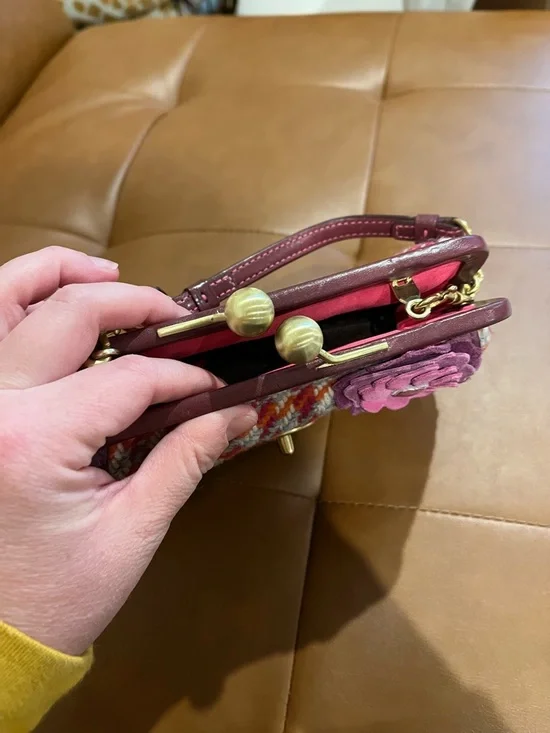 COACH Vintage Houndstooth Tweed & Suede Mini Kisslock Bag - Picture 3 of 11